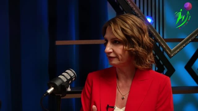 Екатерина Кнолль в студии подкаста